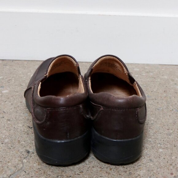 Vintage NATURALIZER Dark Brown Leather Loafers, Women's Size 8, Minimalist style - Picture 5 of 7